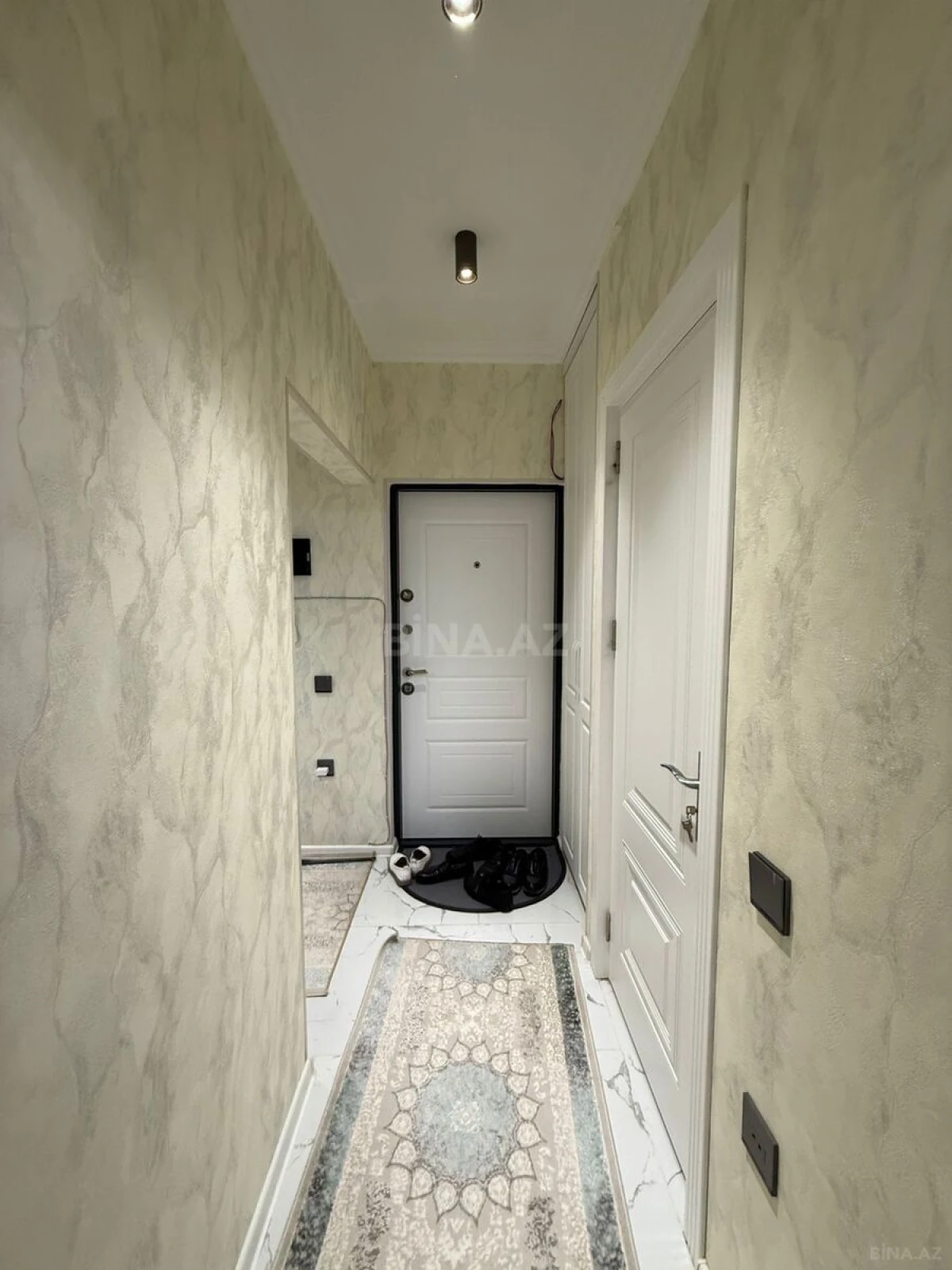 Kirayə verilir 2 otaqlı mənzil 60 m²