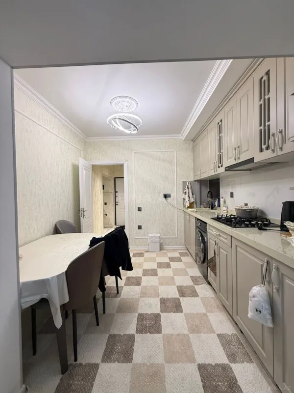 Kirayə verilir 2 otaqlı mənzil 60 m²