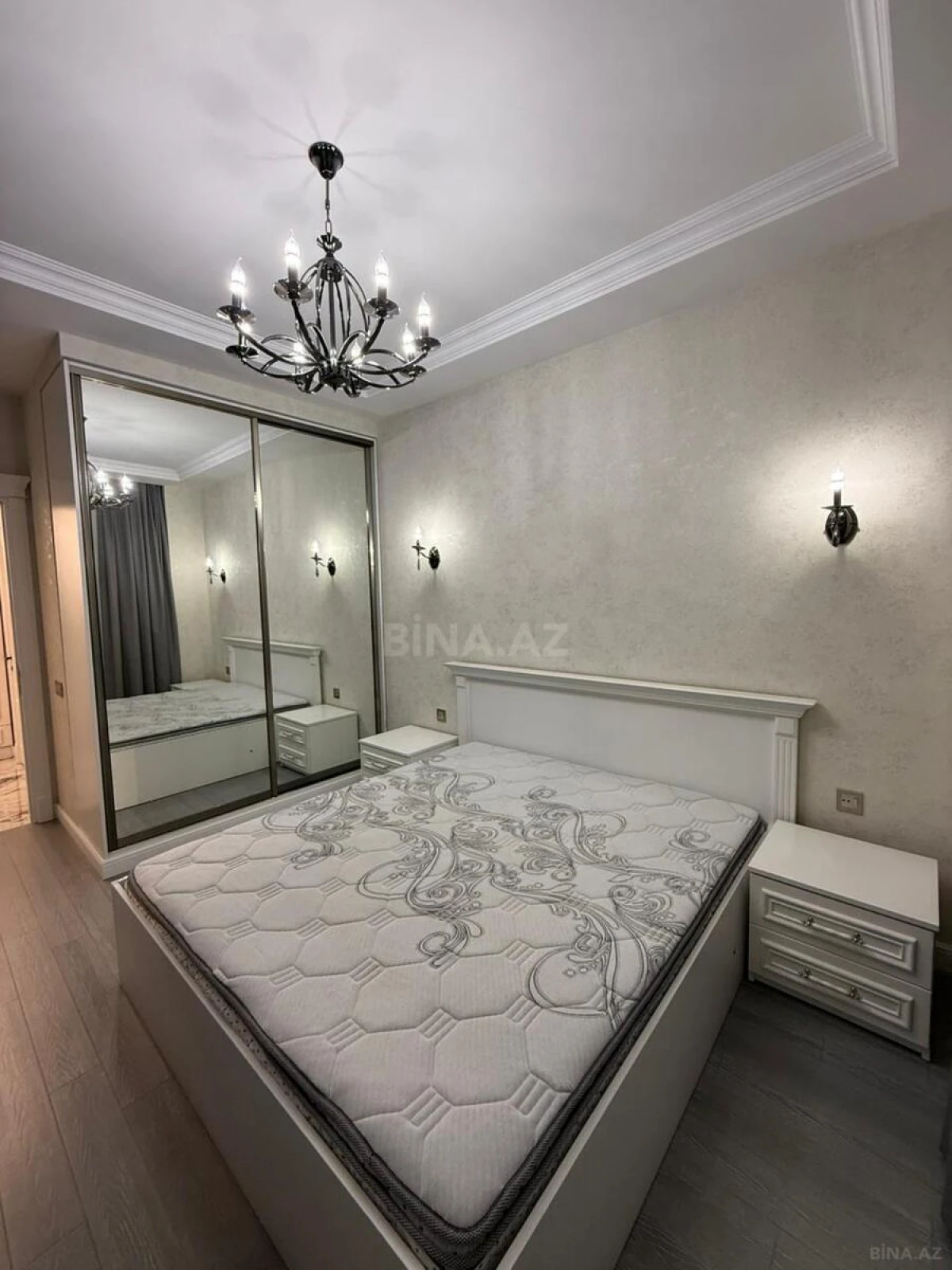 Kirayə verilir 2 otaqlı mənzil 65 m²