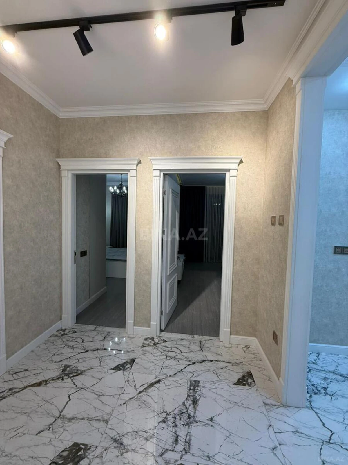 Kirayə verilir 2 otaqlı mənzil 65 m²