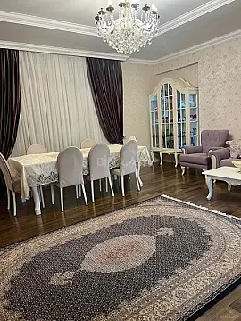 Satılır 3 otaqlı mənzil 138 m²