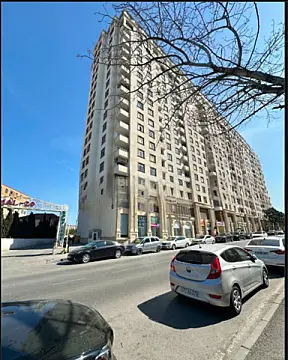 Satılır 3 otaqlı mənzil 105 m²