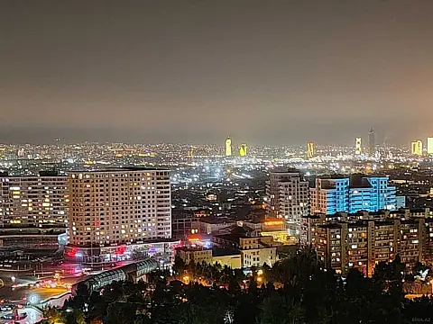 Satılır 3 otaqlı mənzil 105 m²