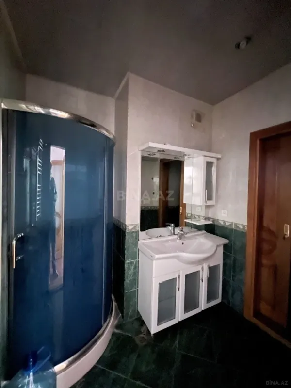 Kirayə verilir 3 otaqlı mənzil 120 m²