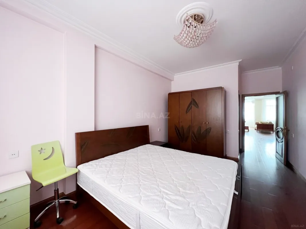 Kirayə verilir 3 otaqlı mənzil 120 m²