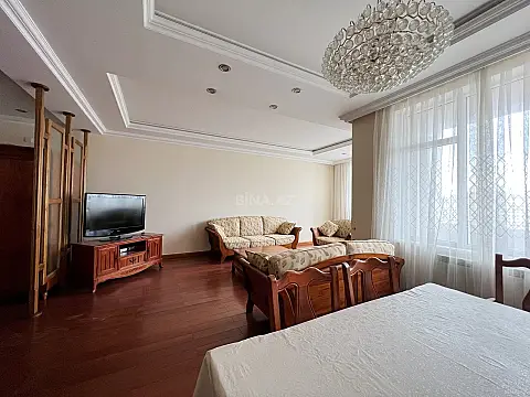 Kirayə verilir 3 otaqlı mənzil 120 m²