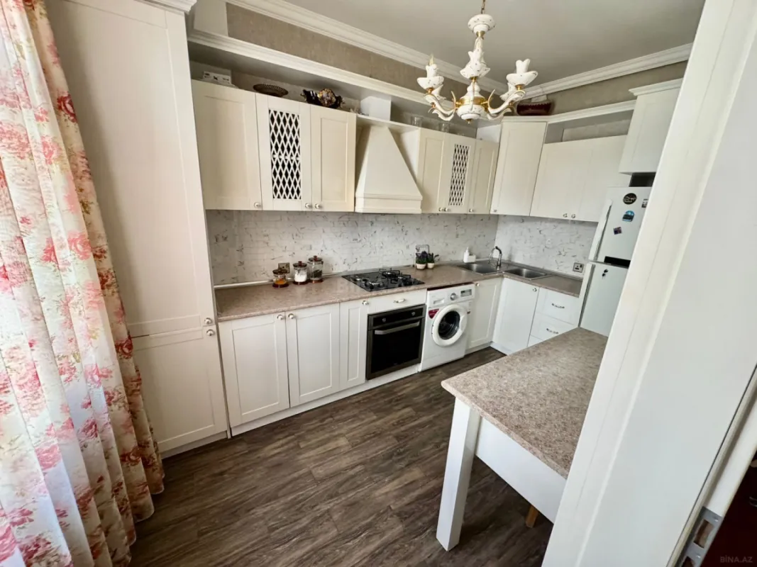 Kirayə verilir 2 otaqlı mənzil 70 m²