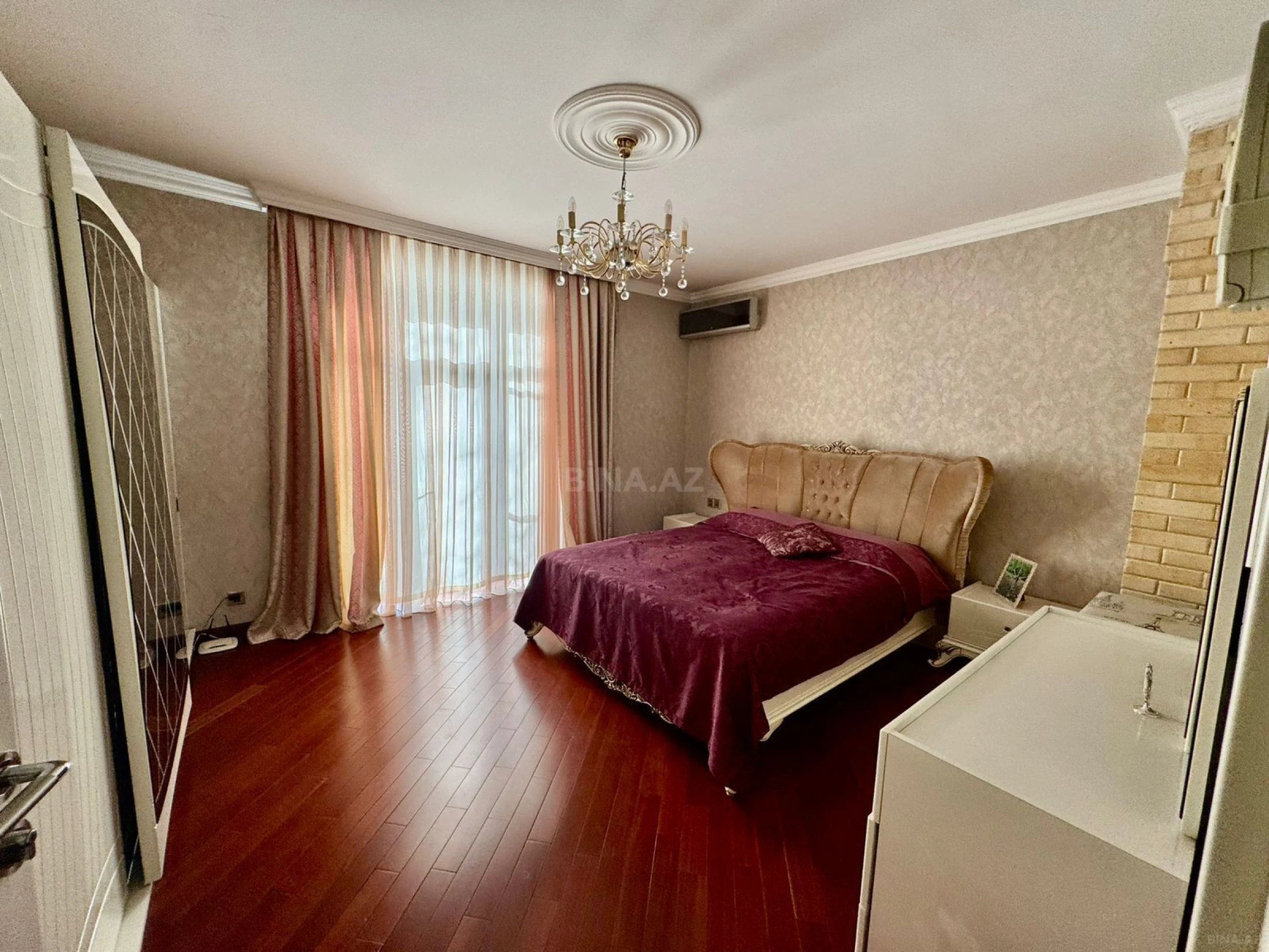 Kirayə verilir 2 otaqlı mənzil 70 m²
