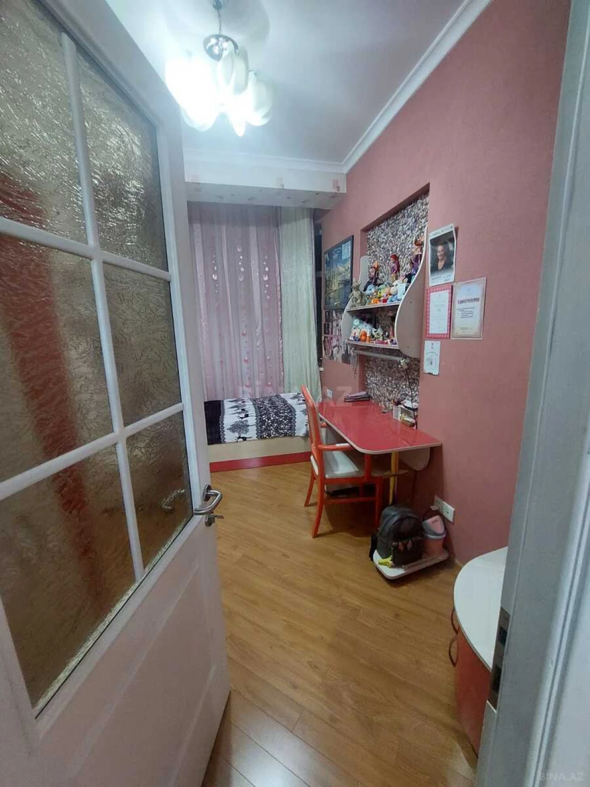 Satılır 4 otaqlı mənzil 100 m²