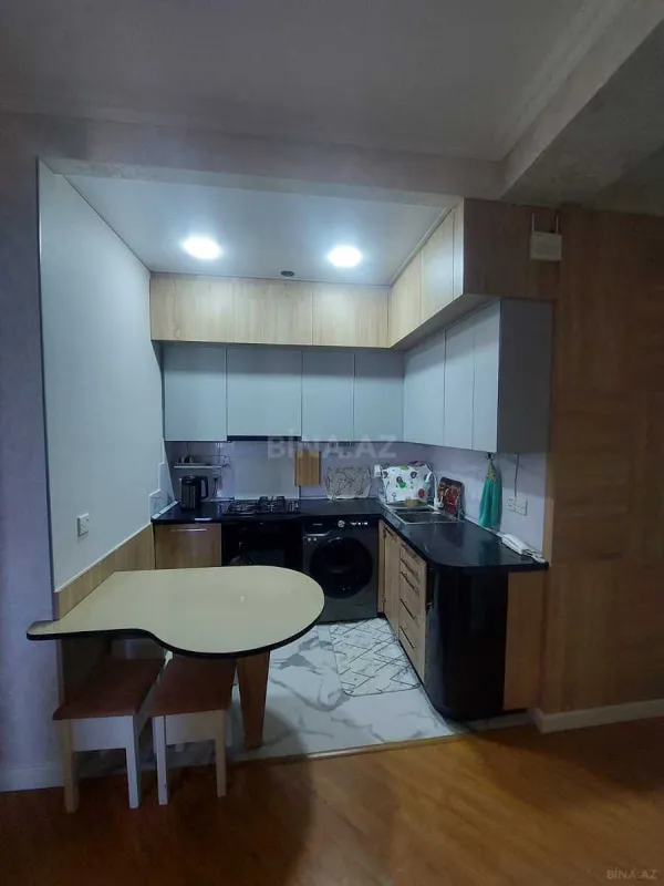 Satılır 4 otaqlı mənzil 100 m²
