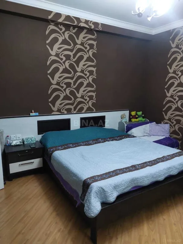 Satılır 4 otaqlı mənzil 100 m²