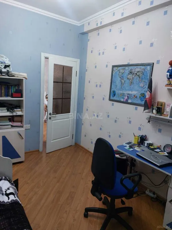 Satılır 4 otaqlı mənzil 100 m²