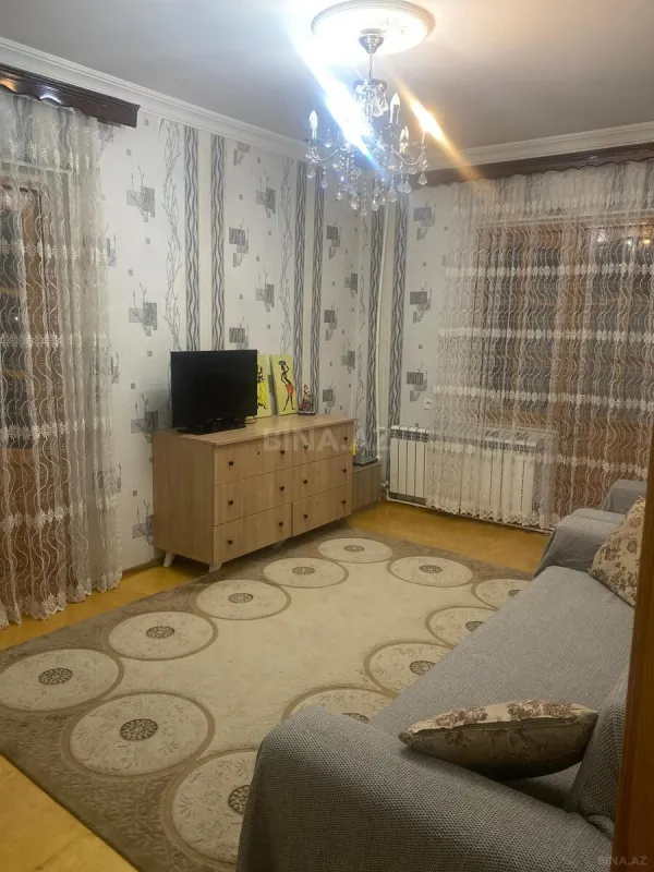 Satılır 2 otaqlı mənzil 60 m²