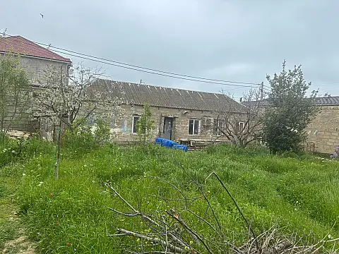 Satılır 2 otaqlı həyət evi 40 m²