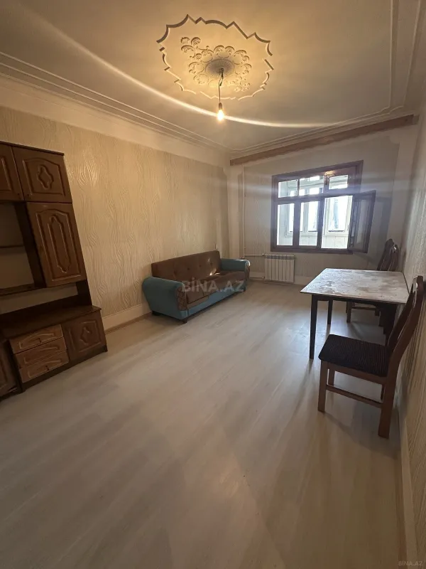 Kirayə verilir 2 otaqlı mənzil 65 m²