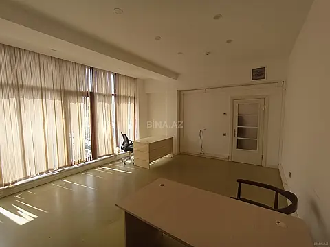 Kirayə verilir 2 otaqlı ofis 60 m²