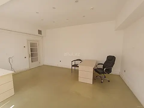 Kirayə verilir 2 otaqlı ofis 60 m²
