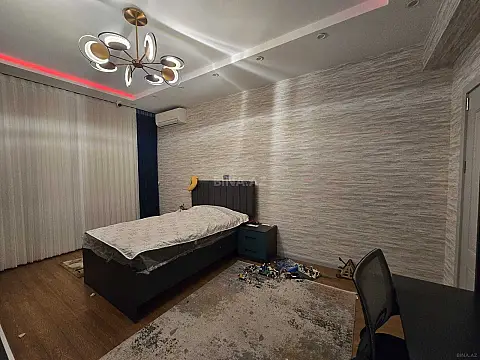 Kirayə verilir 6 otaqlı mənzil 270 m²