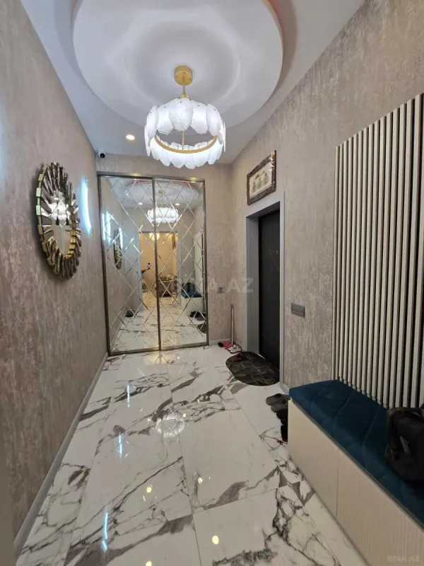 Kirayə verilir 6 otaqlı mənzil 270 m²