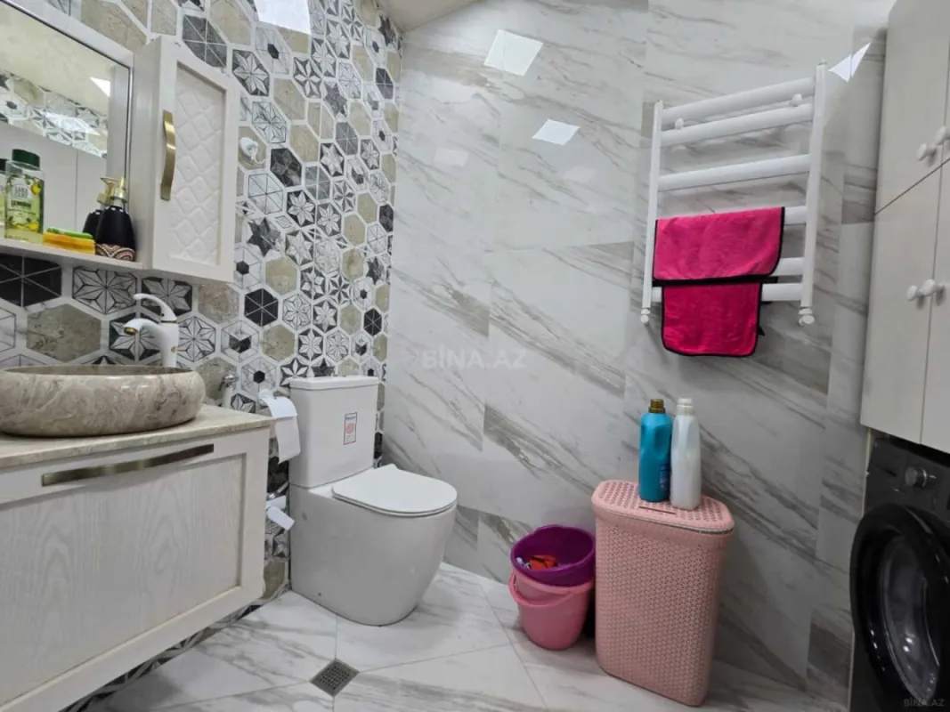 Kirayə verilir 6 otaqlı mənzil 270 m²