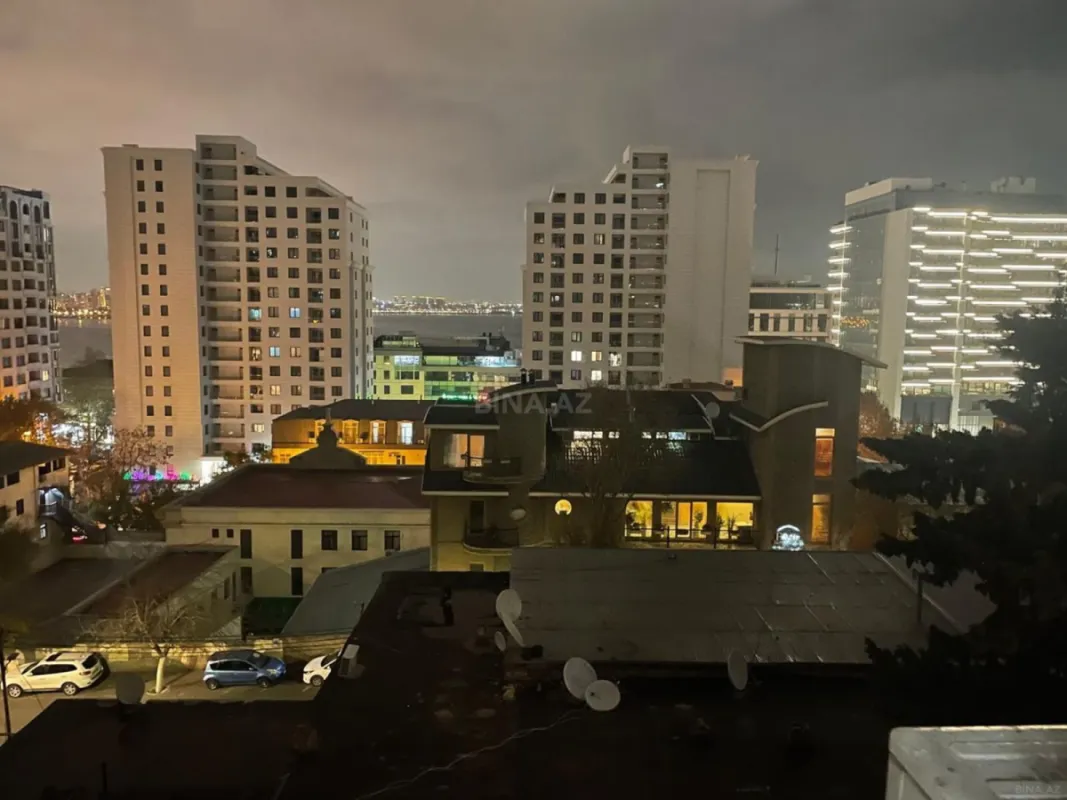 Satılır 3 otaqlı mənzil 72 m²