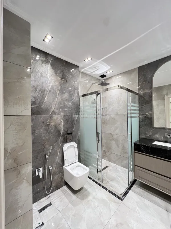 Satılır 4 otaqlı mənzil 185 m²