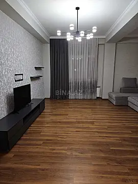 Kirayə verilir 2 otaqlı mənzil 95 m²