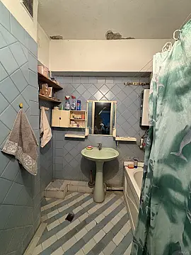 Satılır 4 otaqlı mənzil 110 m²