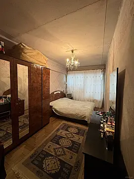 Satılır 4 otaqlı mənzil 110 m²