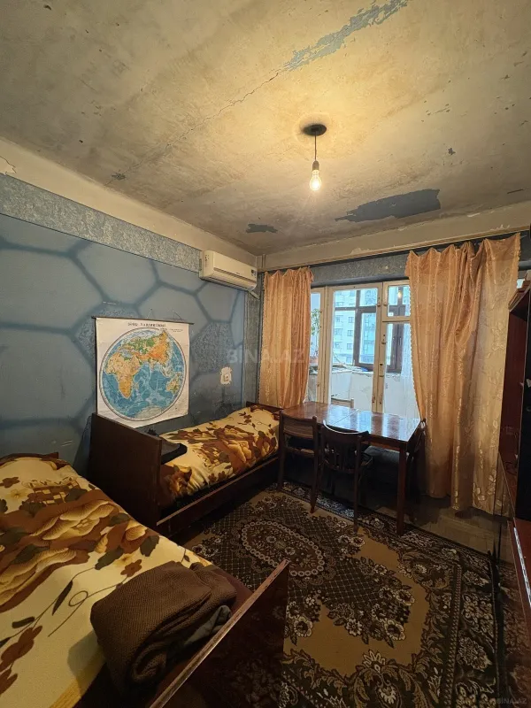 Satılır 4 otaqlı mənzil 110 m²