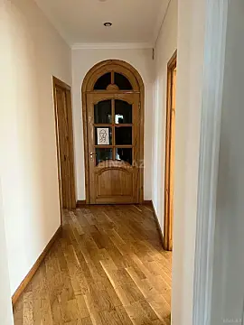 Kirayə verilir 20 otaqlı ofis 1100 m²