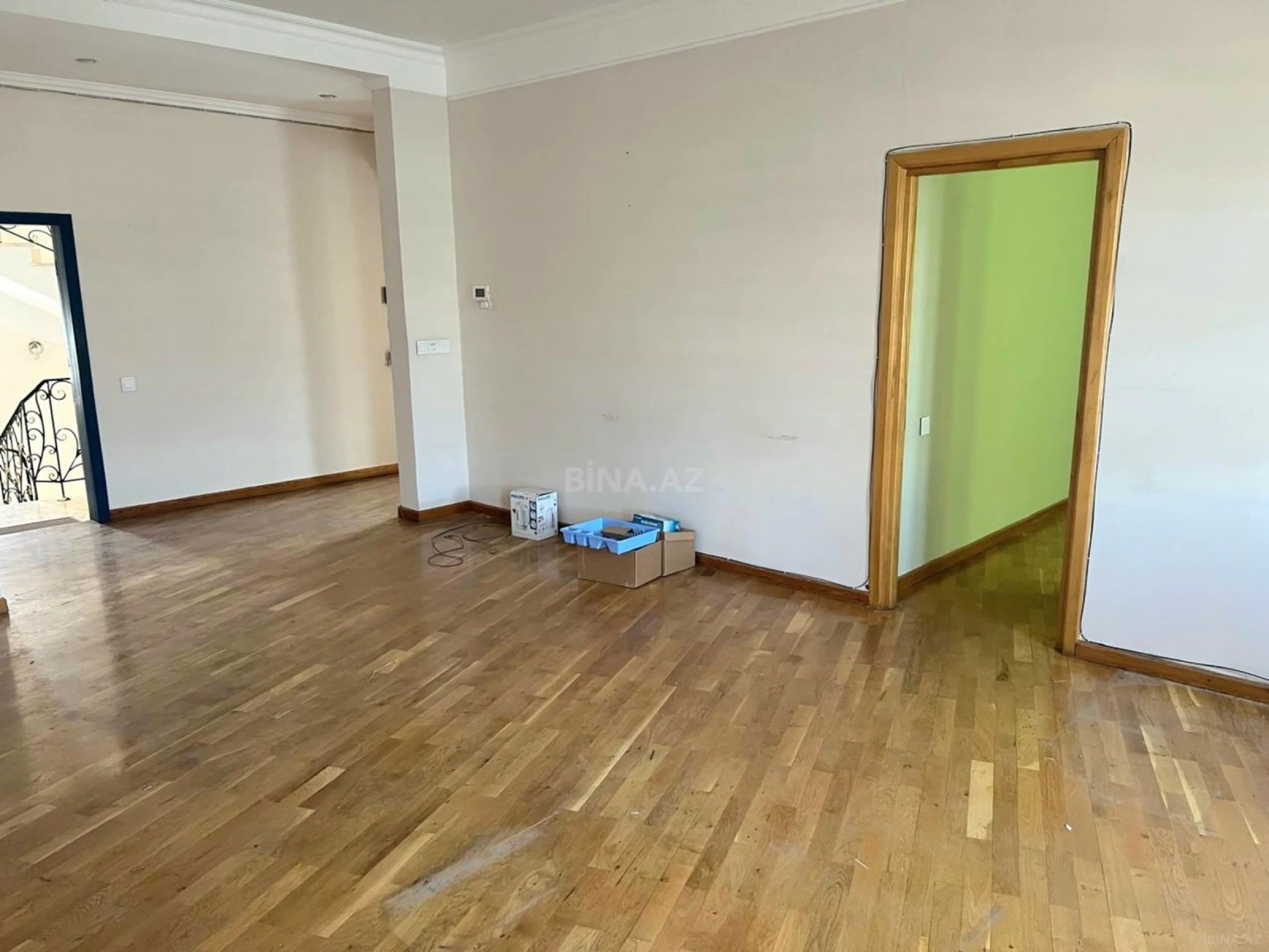 Kirayə verilir 20 otaqlı ofis 1100 m²