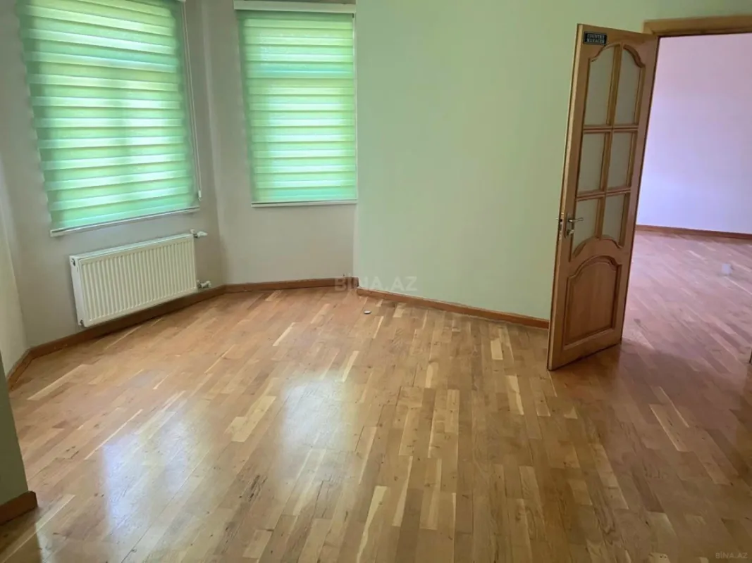 Kirayə verilir 20 otaqlı ofis 1100 m²