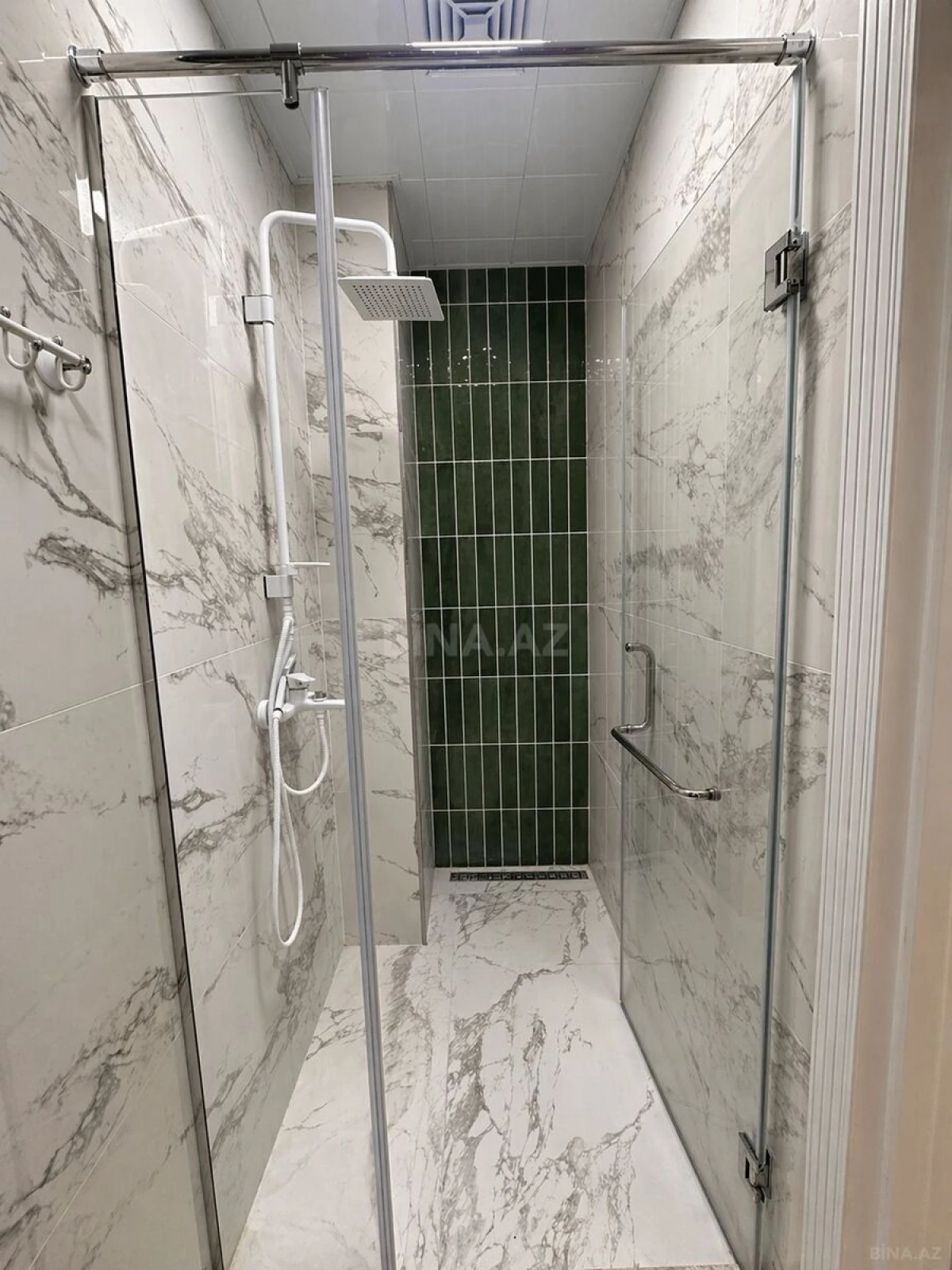 Satılır 2 otaqlı mənzil 82 m²