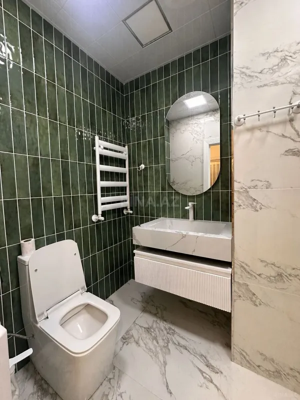 Satılır 2 otaqlı mənzil 82 m²