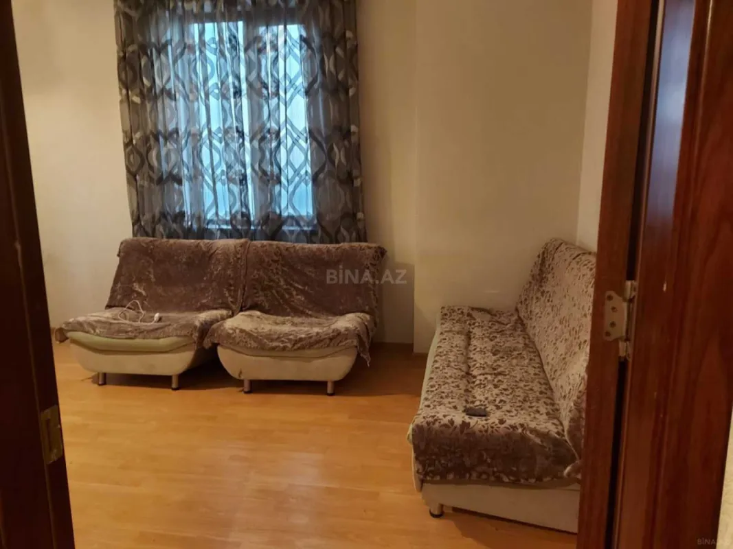 Kirayə verilir 3 otaqlı mənzil 130 m²