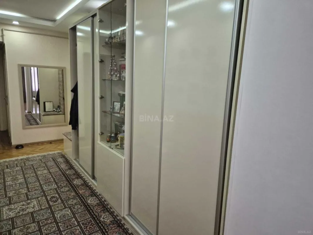 Satılır 3 otaqlı mənzil 90 m²