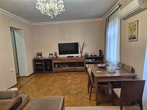 Satılır 3 otaqlı mənzil 90 m² — Bakı, Nərimanov 3 otaq 90.00 m²