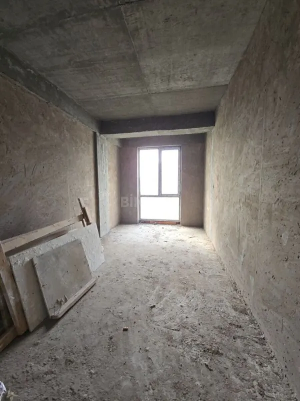 Satılır 3 otaqlı mənzil 104 m²