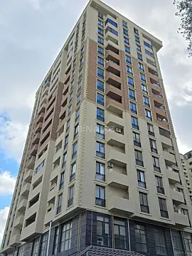 Satılır 3 otaqlı mənzil 104 m²