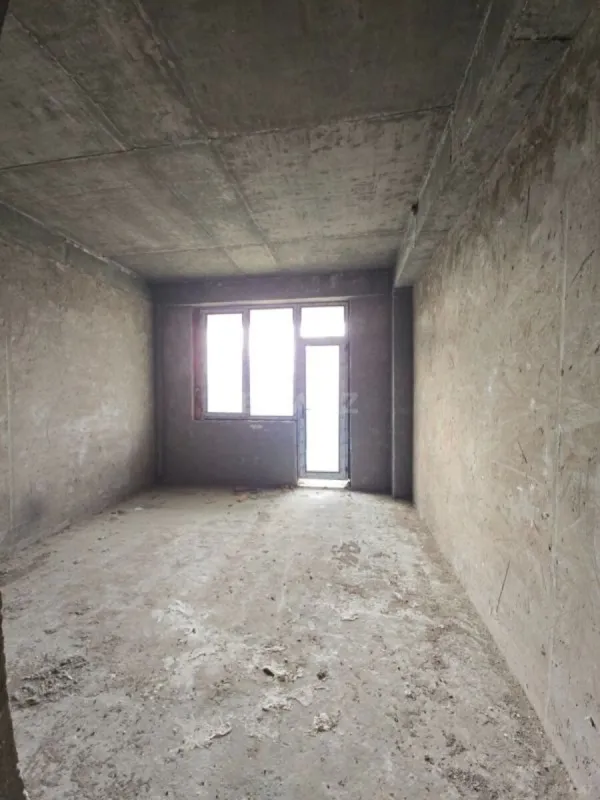 Satılır 3 otaqlı mənzil 104 m²