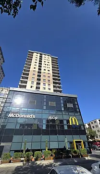 Satılır 4 otaqlı mənzil 192.5 m²