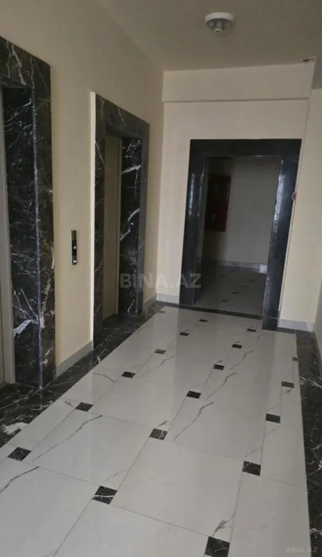 Satılır 4 otaqlı mənzil 192.5 m²