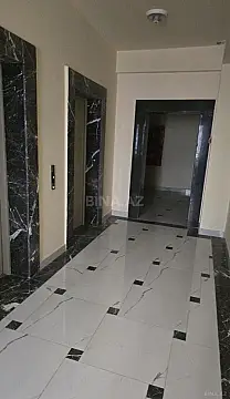 Satılır 4 otaqlı mənzil 192.5 m²