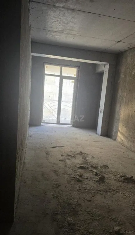 Satılır 4 otaqlı mənzil 192.5 m²