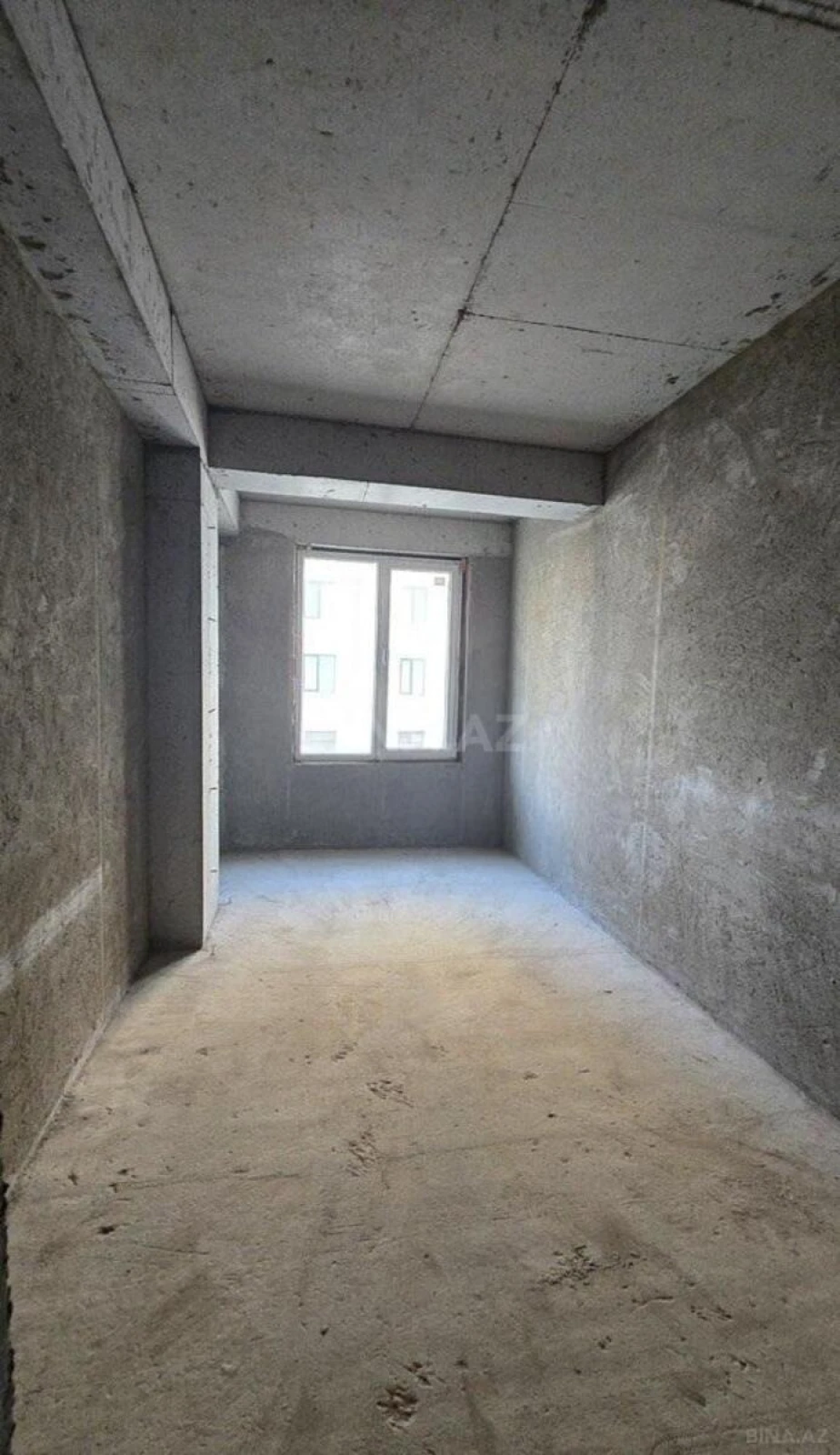 Satılır 4 otaqlı mənzil 192.5 m²