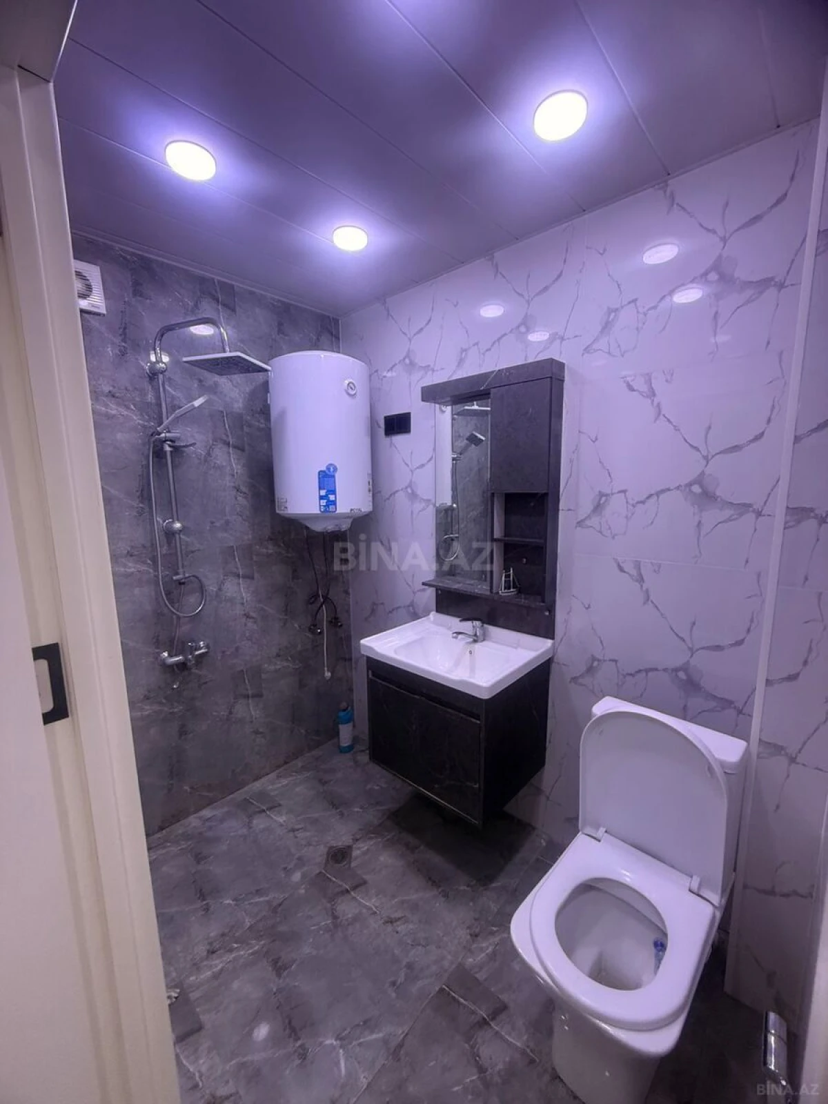 Kirayə verilir 2 otaqlı mənzil 50 m²