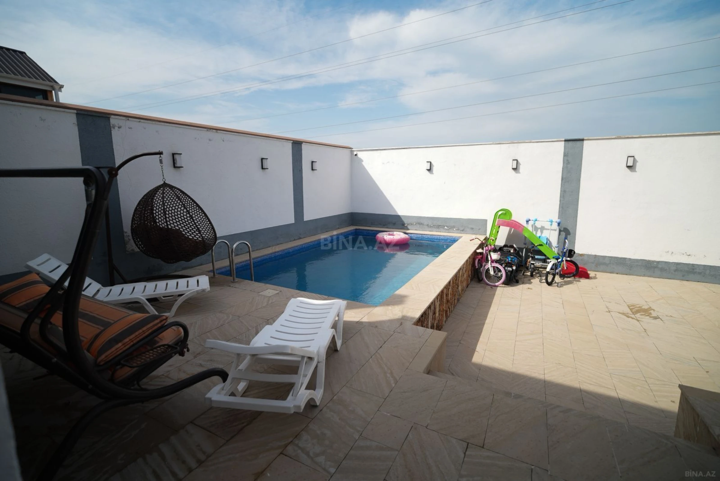 Kirayə verilir 4 otaqlı həyət evi 220 m²