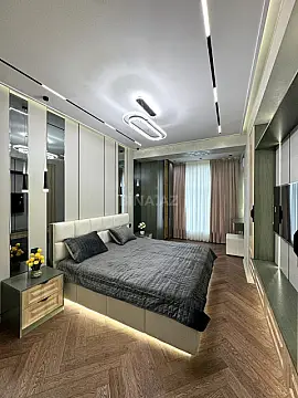 Satılır 3 otaqlı mənzil 117 m²