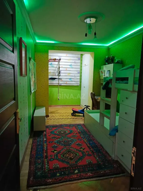 Satılır 3 otaqlı mənzil 110 m²